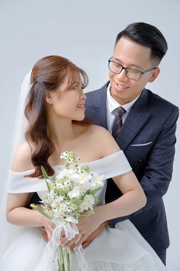 Yêu nhau 4 năm gặp mặt 2 lần, cặp đôi vẫn bền bỉ đi đến hôn nhân-3