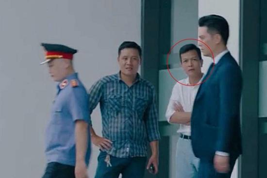 Hài hước đạo diễn 'Hành Trình Công Lý' phải đóng vai quần chúng