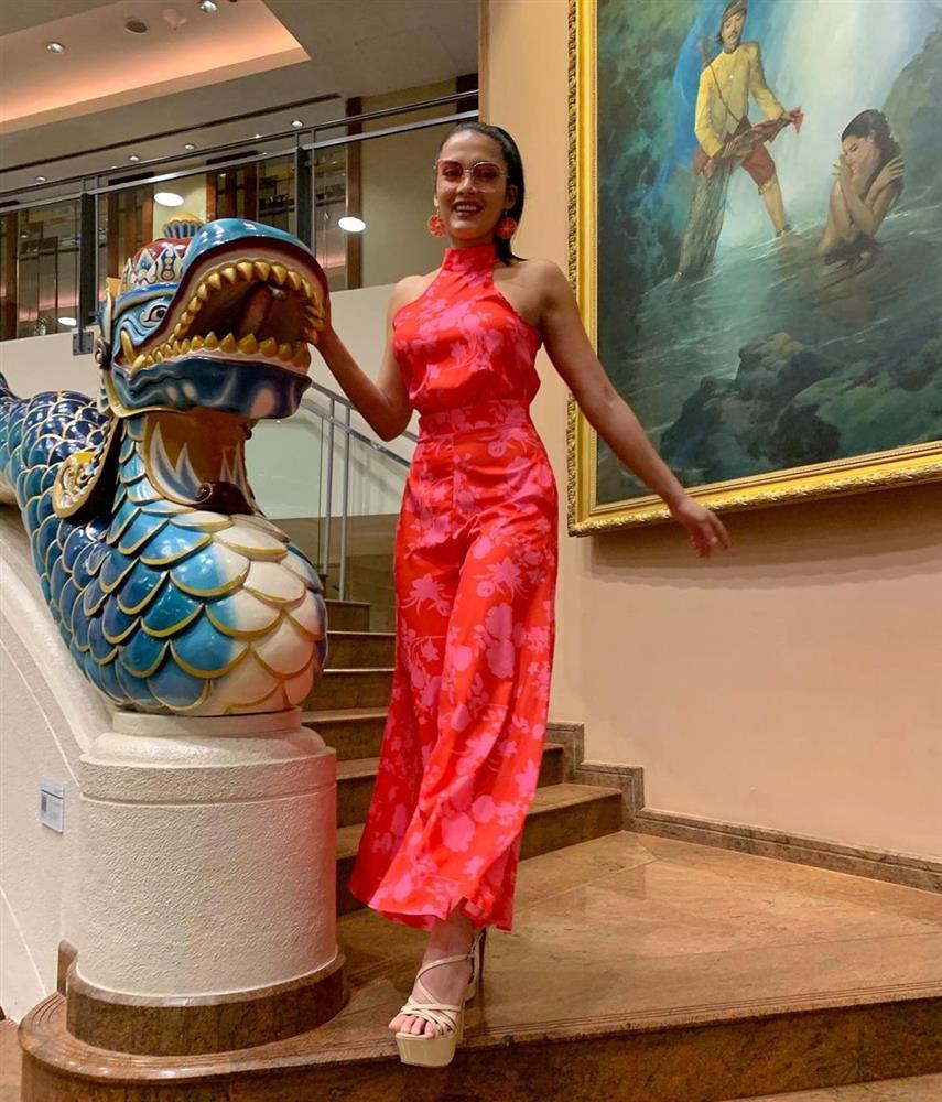 Miss Grand 2018 xuất hiện, netizen nhớ ồn ào cười Phương Khánh-4