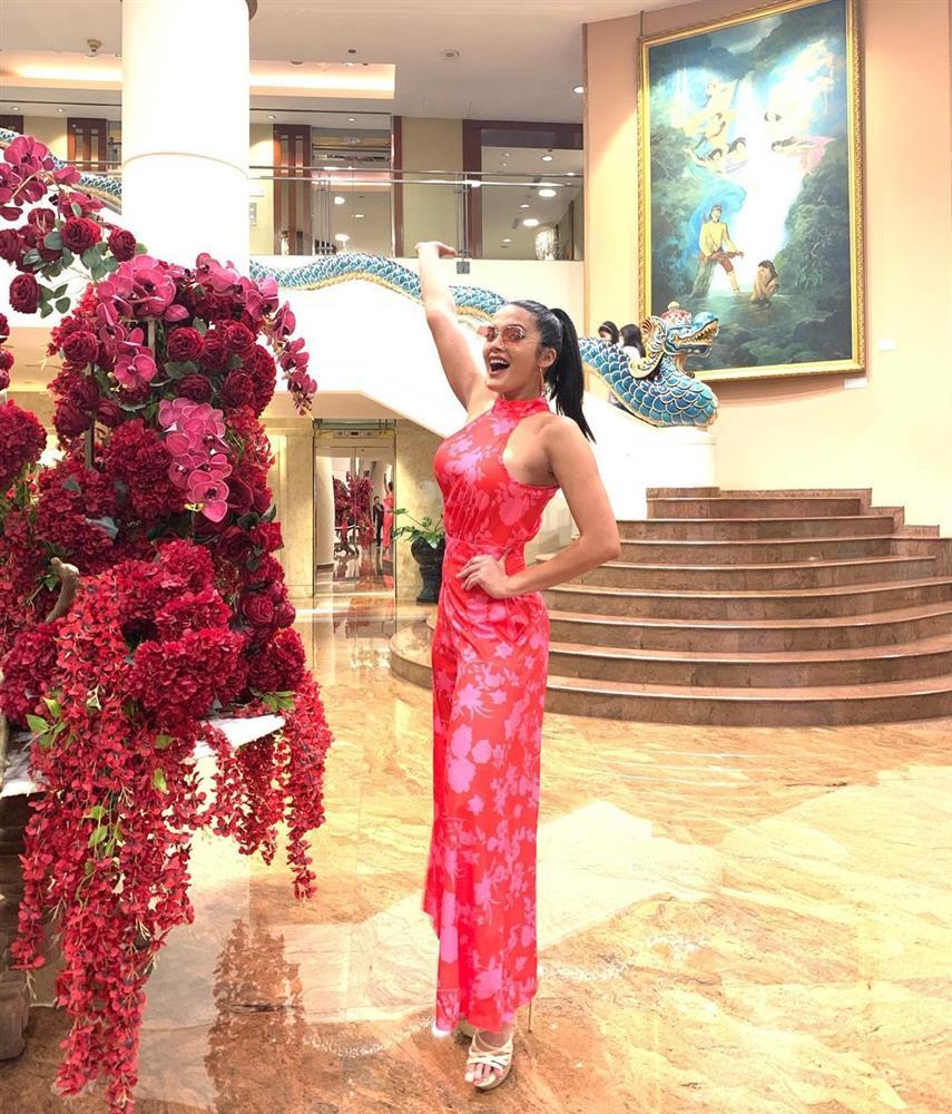 Miss Grand 2018 xuất hiện, netizen nhớ ồn ào cười Phương Khánh-5