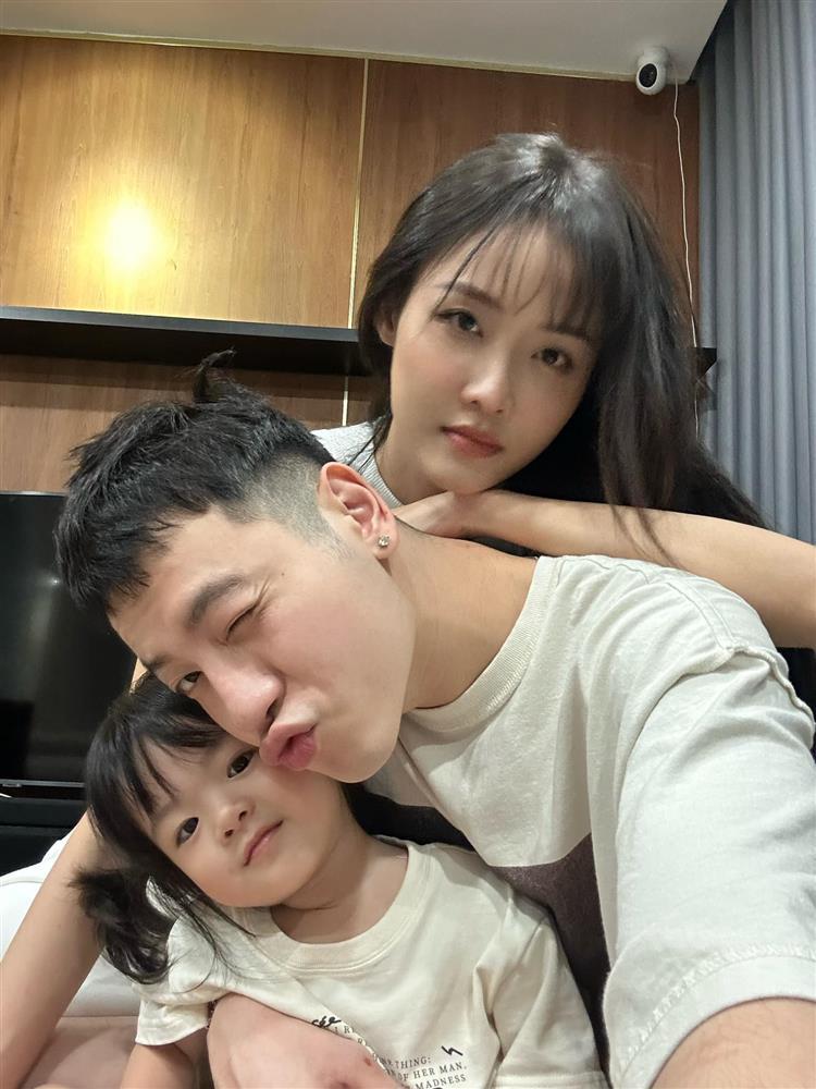 Tin showbiz Việt ngày 19/10: Cô dâu Đỗ Mỹ Linh hoài niệm quá khứ-17