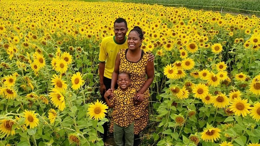 Kết hôn với người lạ sau lần hỏi đường khi du lịch-2