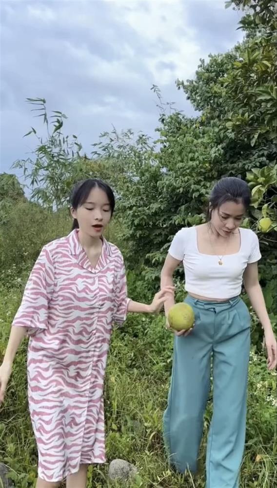 Mẹ 38 tuổi lên chức bà ngoại còn khuyên con sinh 3-4 đứa cho vui-1