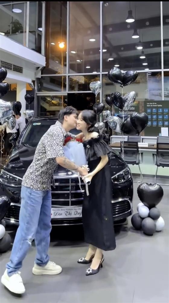 Mẹ 38 tuổi lên chức bà ngoại còn khuyên con sinh 3-4 đứa cho vui-6