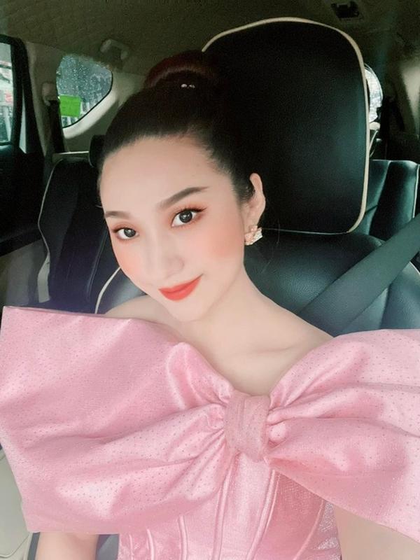 Mỹ nhân bí ẩn nhất phim Mùa Hè Sôi Động: Nghiệp diễn thiếu bứt phá, thành công với kinh doanh-6