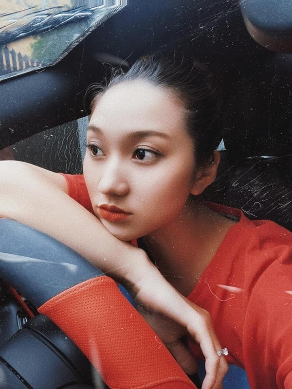 Mỹ nhân bí ẩn nhất phim Mùa Hè Sôi Động: Nghiệp diễn thiếu bứt phá, thành công với kinh doanh-8