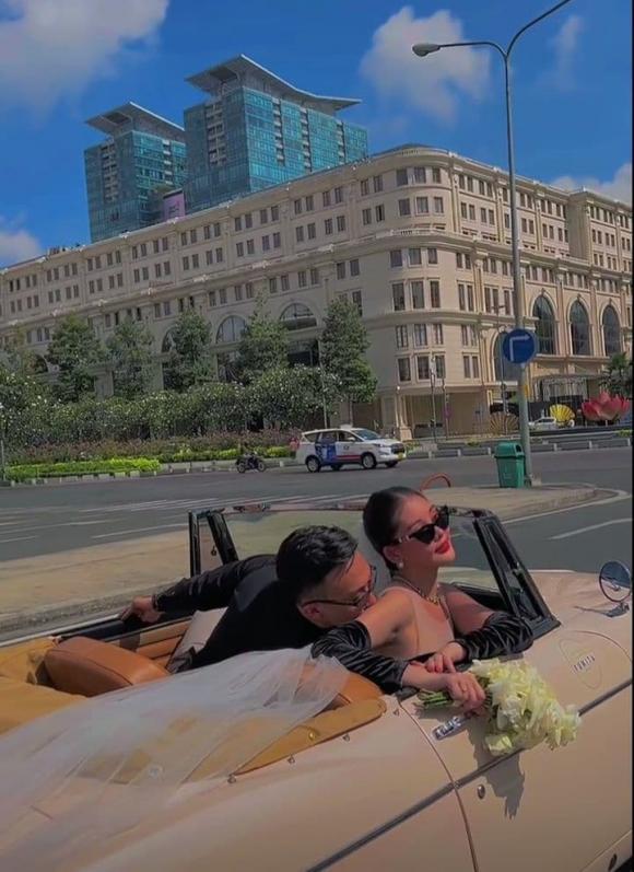 Ảnh cưới Lê Âu Ngân Anh: Chú rể hôn vai cô dâu cực tình tứ-8