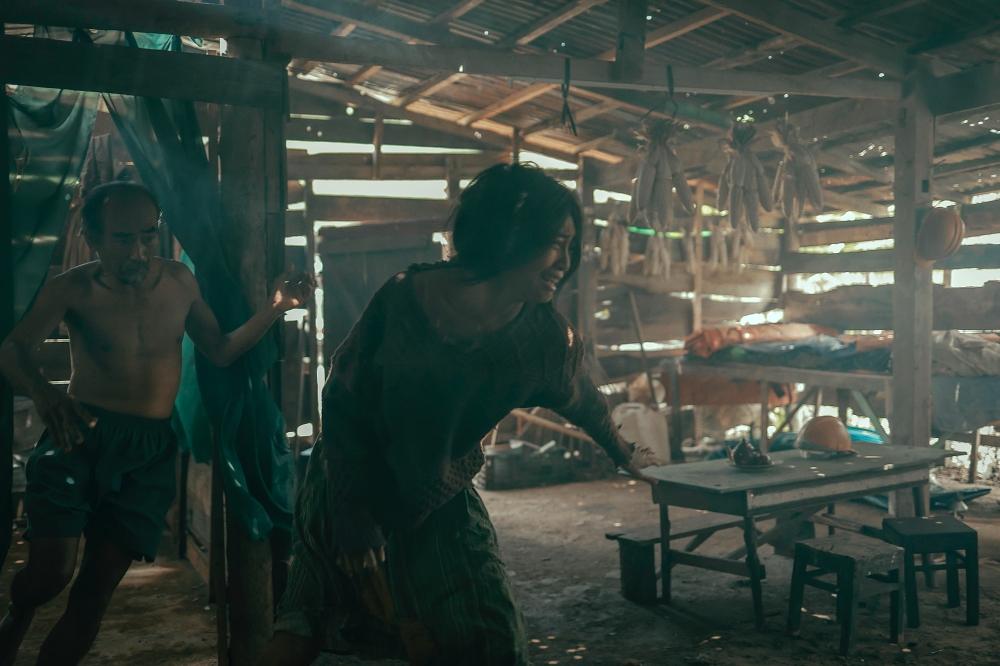 Kaity Nguyễn khiến bạn diễn bị thương khi quay cảnh cưỡng bức-5