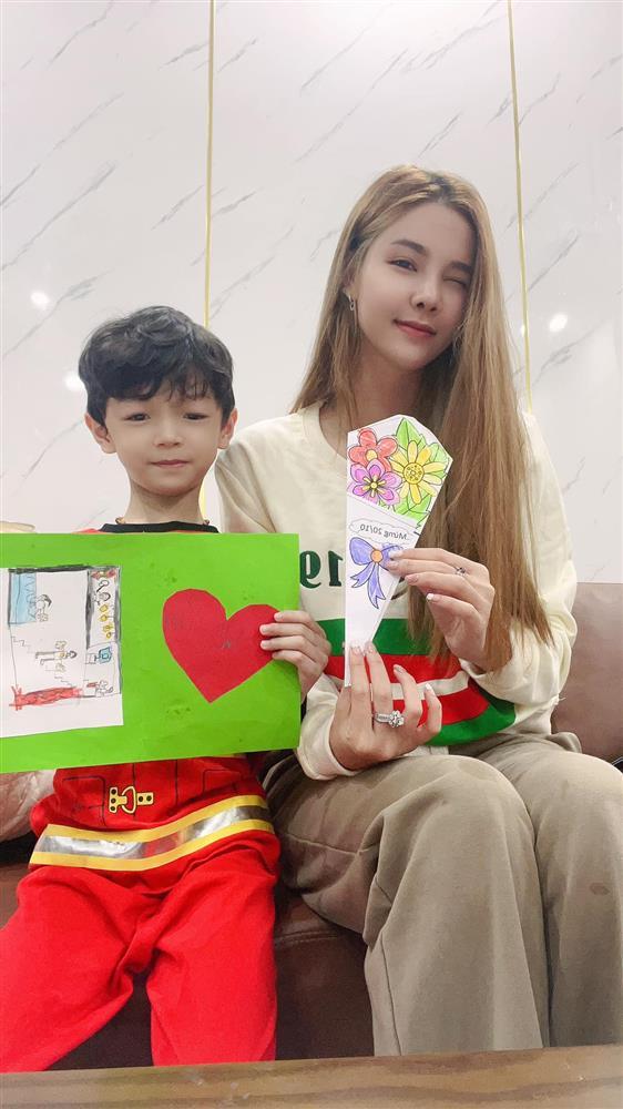 Tin showbiz Việt ngày 20/10: Bảo Thy chê quà ông xã đại gia-6