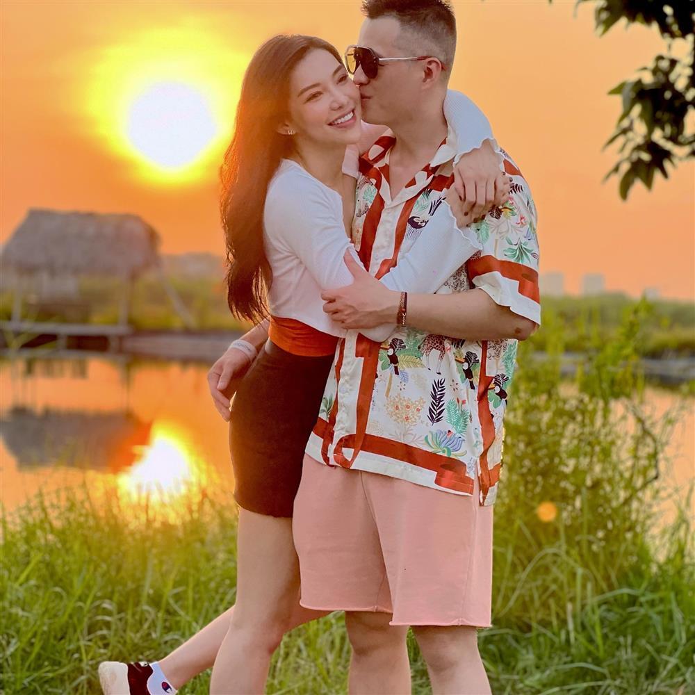 Lưu Đê Ly sang Pháp chụp ảnh cưới sau 3 năm lấy ông xã DJ-9