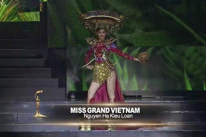 Ngoài Thiên Ân Miss Grand, Việt Nam nhiều lần trục trặc quốc phục-11