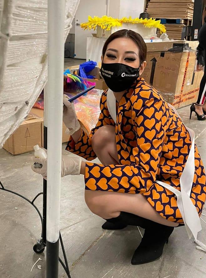 Ngoài Thiên Ân Miss Grand, Việt Nam nhiều lần trục trặc quốc phục-14