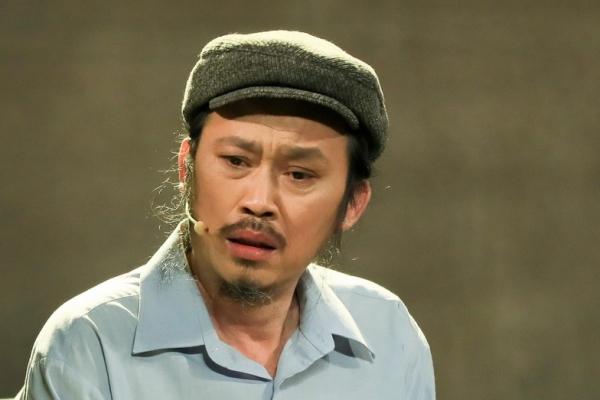 Mẹ ruột đến xem Hoài Linh biểu diễn trong đêm nhạc từ thiện-13