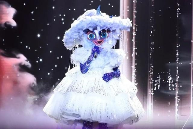 Mãn nhãn với loạt đồ hóa trang phiên bản nâng cấp toàn diện của Ca Sĩ Mặt Nạ-9