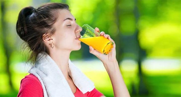 5 sai lầm tai hại khi uống nước ép trái cây gây nguy hiểm sức khỏe-1