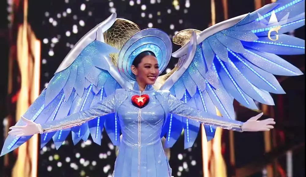 Quốc phục Việt tại Miss Grand: Thiên Ân có lặp lại được kỳ tích?-10