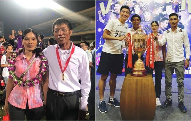 Đoàn Văn Hậu khoe ảnh hiếm bên mẹ, ngoại hình phụ huynh gây sốt-4