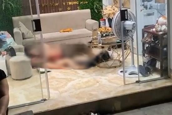 Khởi tố đối tượng đâm chết bạn gái tại tiệm spa