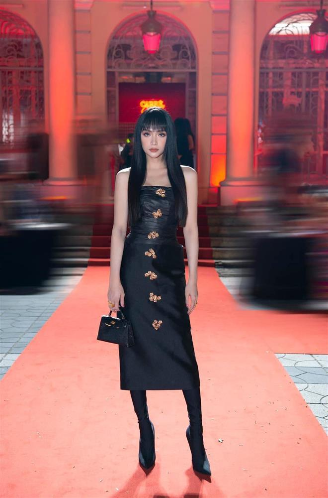 Hương Giang cá tính - Hoàng Thùy khoe body đẹp từng centimet-4