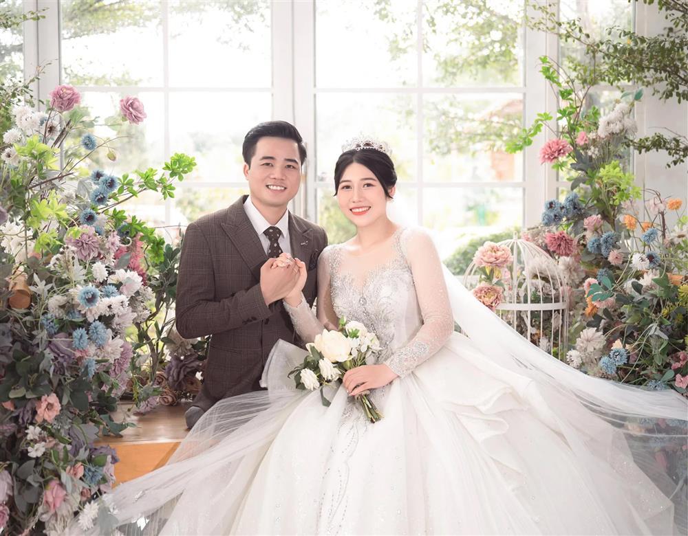 Bị đồn giàu mới cưới được vợ xinh, lộ tài sản chàng trai không chân-5