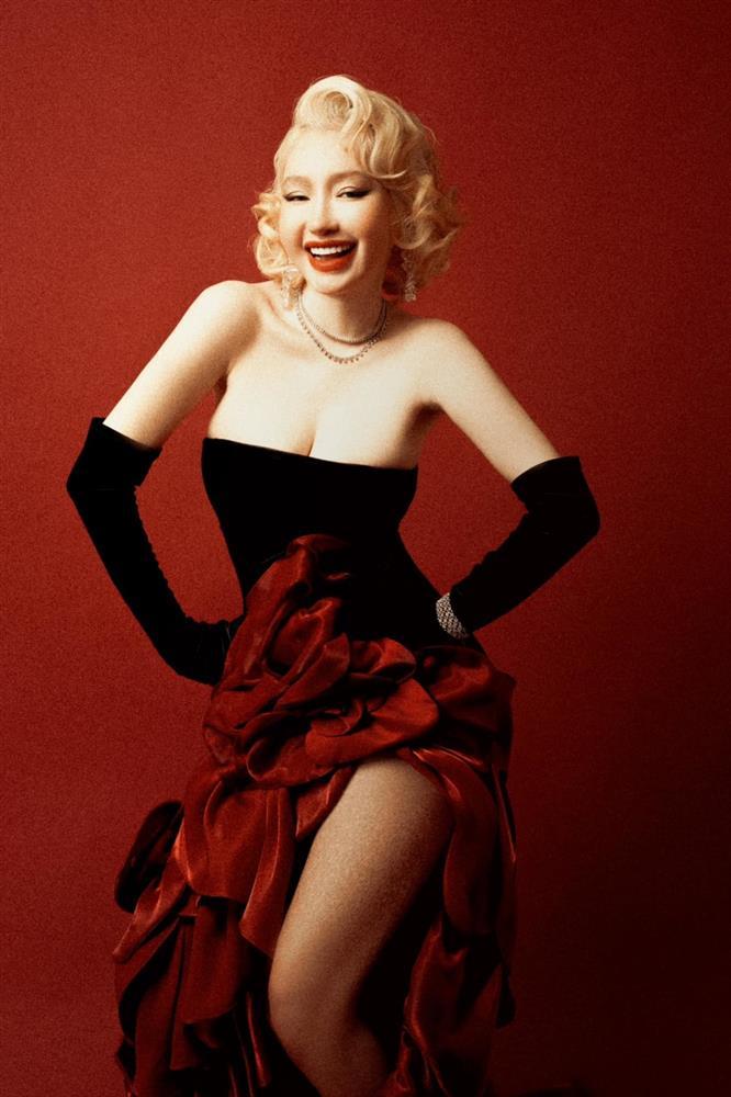 Mặt mộc té ngửa của Elly Trần trước khi hóa Marilyn Monroe-1