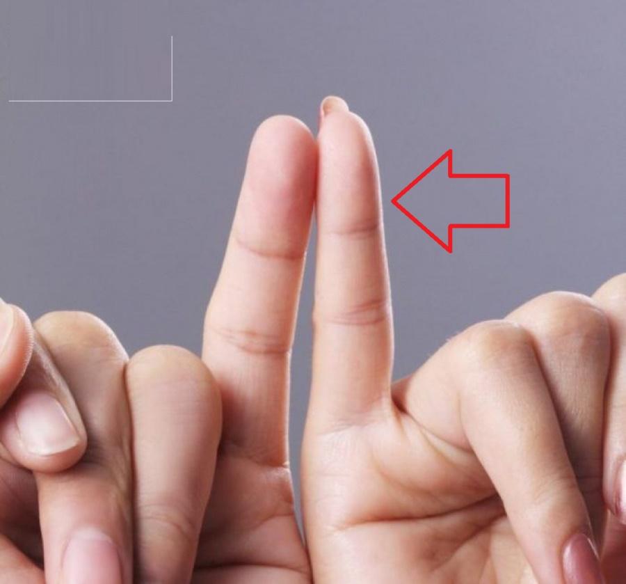 3 điểm trên ngón út hút vận may, 2 điểm hố đen khó thoát nghèo-1