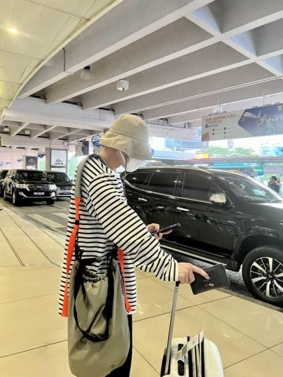 Diệu Nhi - Anh Tú tình tứ ở sân bay, sẵn sàng cưới tại Hà Nội-6