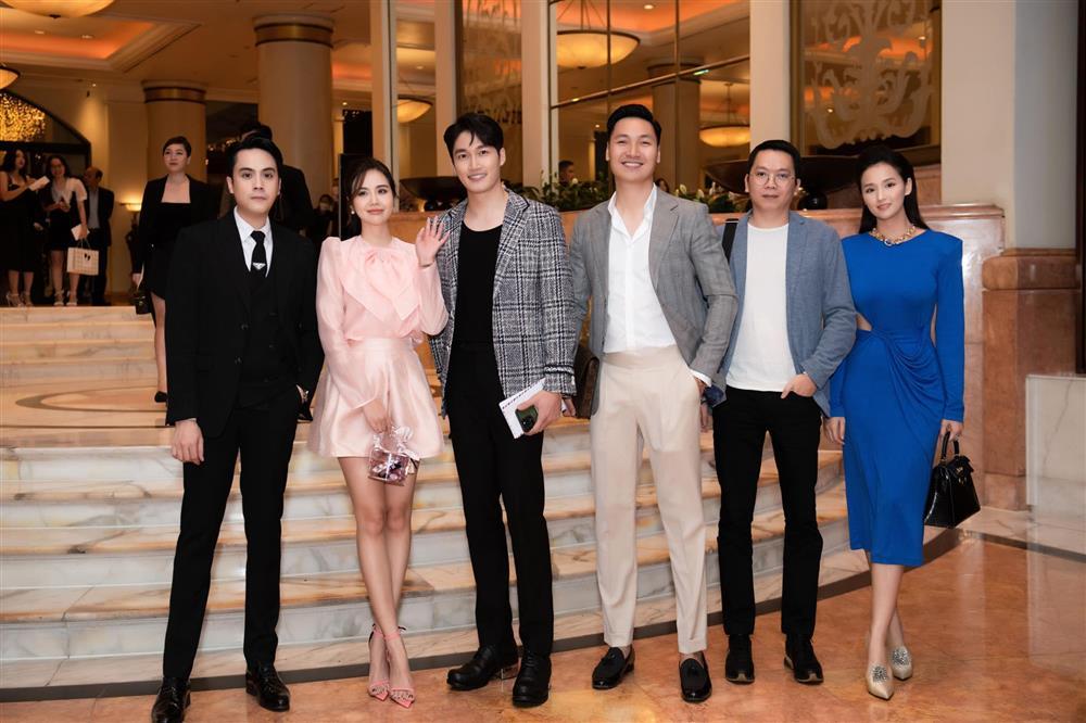 Vũ trụ VTV và dàn hoa hậu dự cưới Bình An - Phương Nga-19