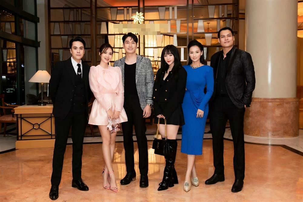 Vũ trụ VTV và dàn hoa hậu dự cưới Bình An - Phương Nga-18