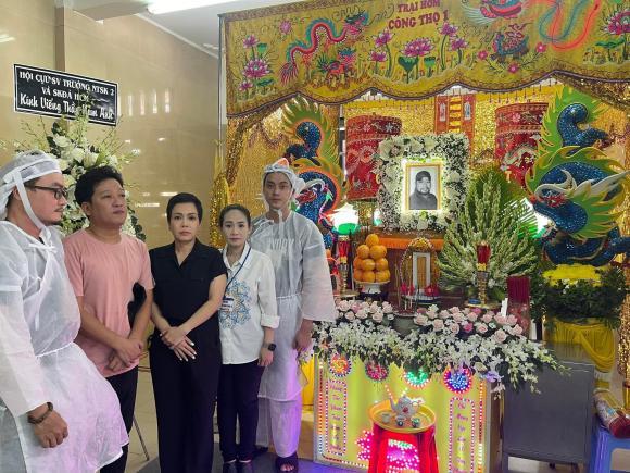 Việt Hương, Trường Giang chung tay phụ tang lễ nghệ sĩ Nam Anh-7