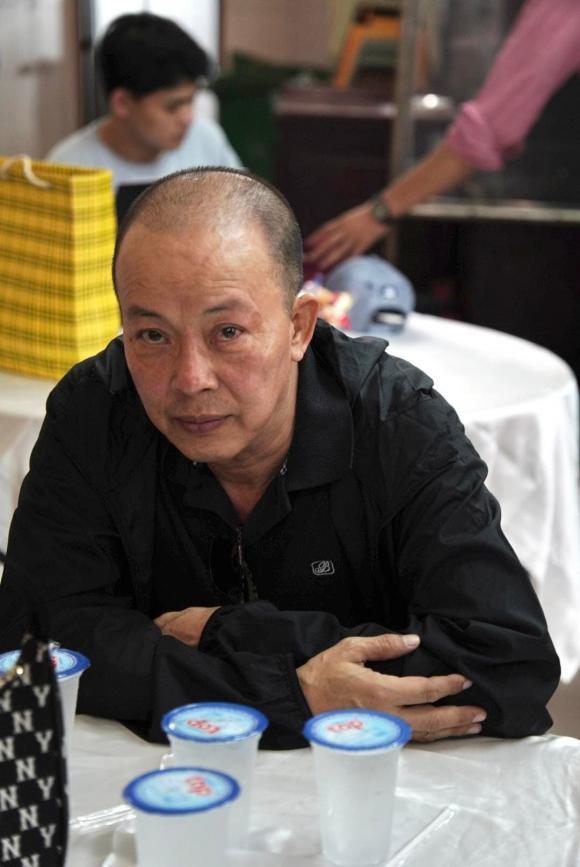 Việt Hương, Trường Giang chung tay phụ tang lễ nghệ sĩ Nam Anh-11