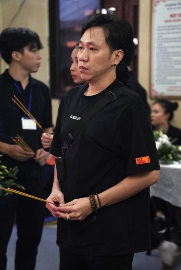 Việt Hương, Trường Giang chung tay phụ tang lễ nghệ sĩ Nam Anh-17