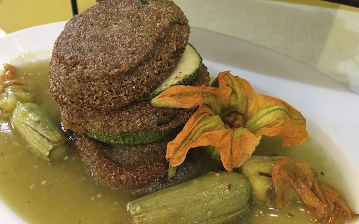 Trứng loại ruồi được ví như đồ ăn dành cho các vị thần-4