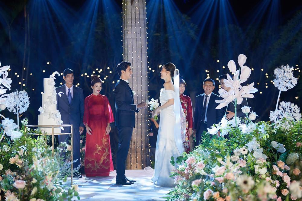 Bình An phi moto vào lễ đường, né ảnh Ngọc Hân vì trai có vợ-8