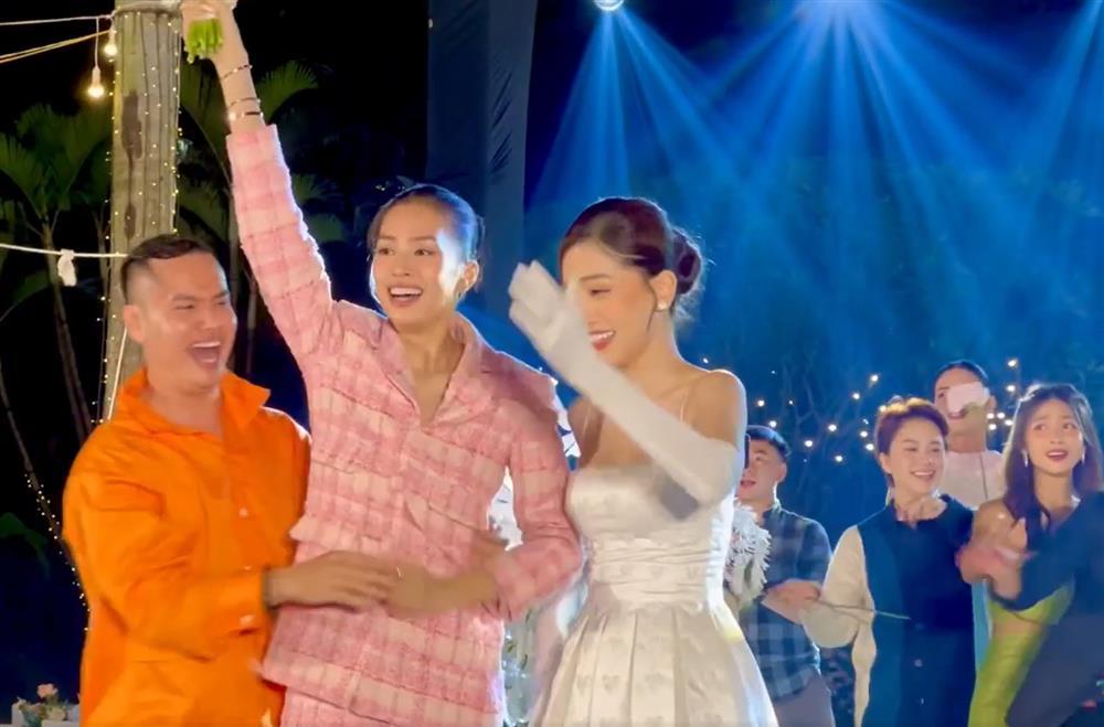 Lộ diện mỹ nhân bắt được hoa cưới Bình An - Phương Nga-8