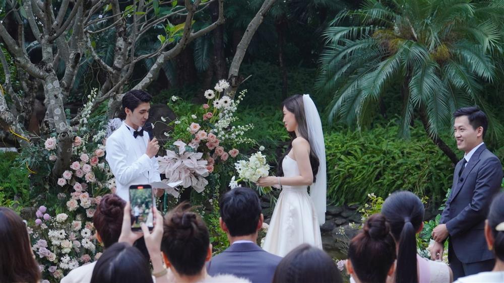 Lên đồ đi đám cưới, MC mát tay nhất Olympia bị tưởng là chú rể-2