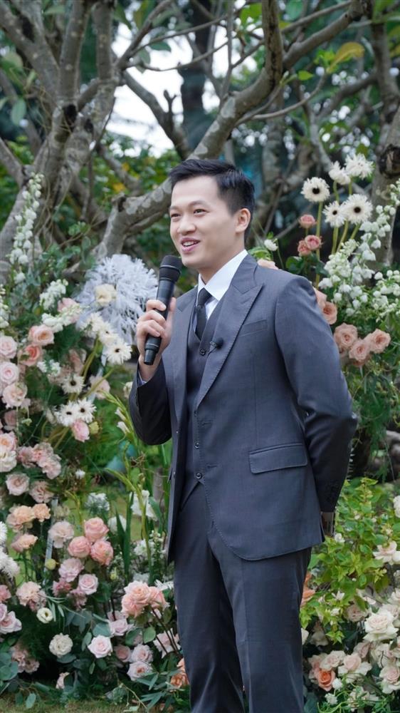 Lên đồ đi đám cưới, MC mát tay nhất Olympia bị tưởng là chú rể-4