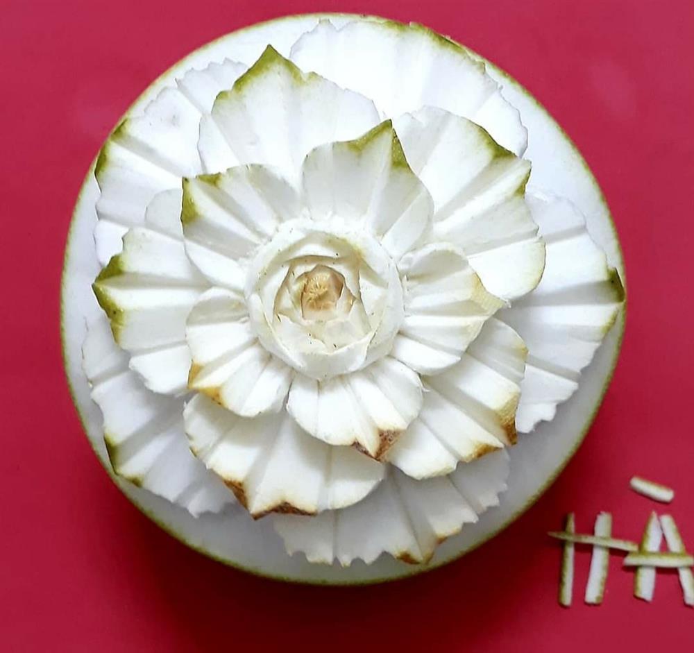 Đẹp mắt những bông hoa được làm từ quả bưởi-9