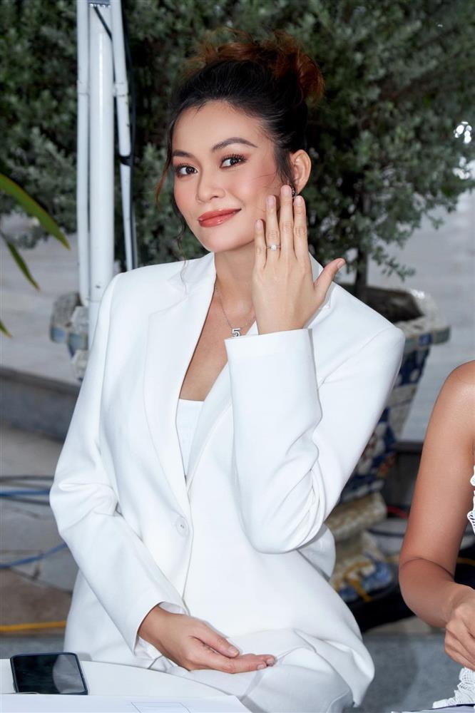 Á hậu Mâu Thủy công khai bầu 6 tháng, lộ luôn cha đứa trẻ?-10