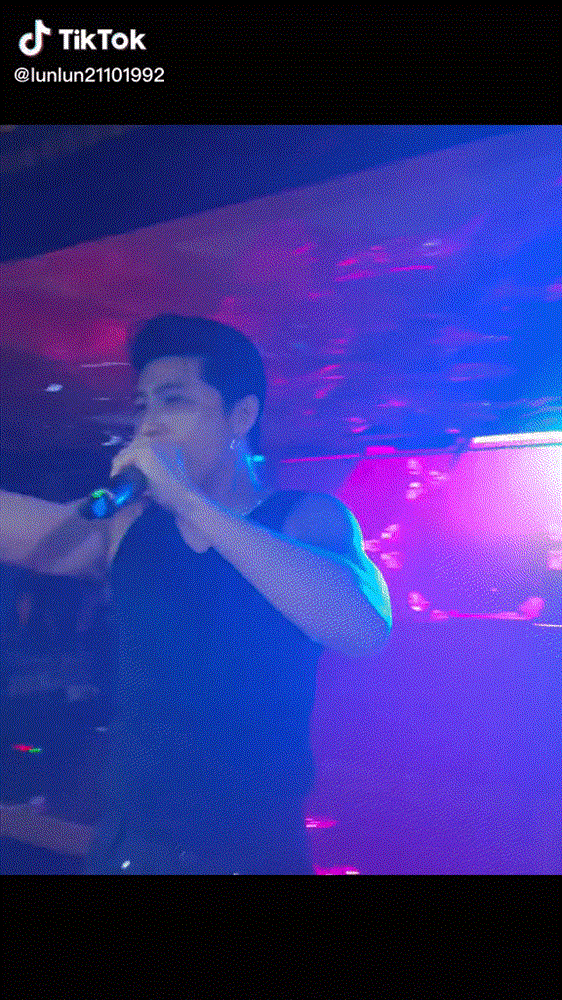 Noo Phước Thịnh diện style MONO đi diễn, mặc khán giả sờ múi-2