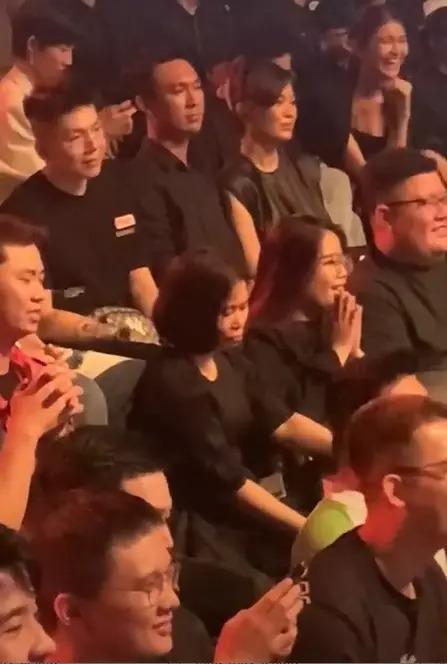 Á hậu Mâu Thủy công khai bầu 6 tháng, lộ luôn cha đứa trẻ?-8