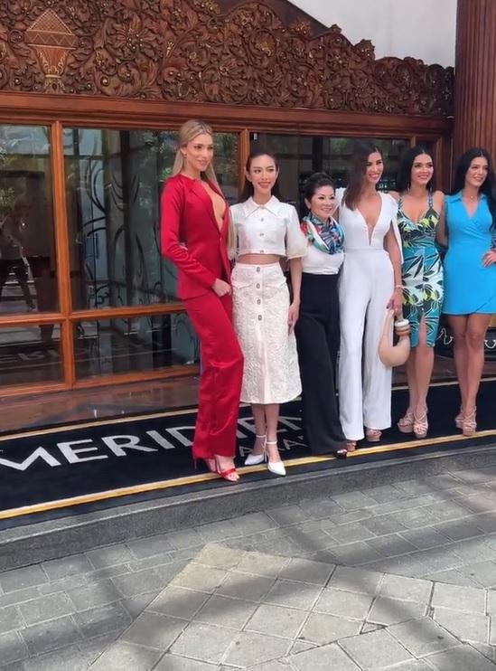 Thùy Tiên nhỏ xíu, như học sinh bên Miss Grand 2019-3