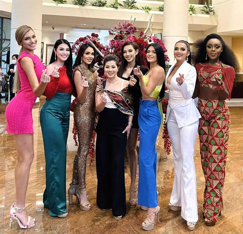 Thùy Tiên nhỏ xíu, như học sinh bên Miss Grand 2019-6