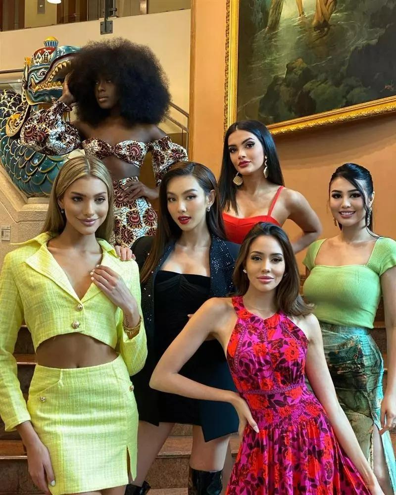 Thùy Tiên nhỏ xíu, như học sinh bên Miss Grand 2019-8