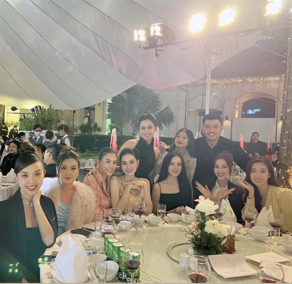 Đỗ Mỹ Linh chạy sô trước thềm đám cưới, nhan sắc thế nào?-3