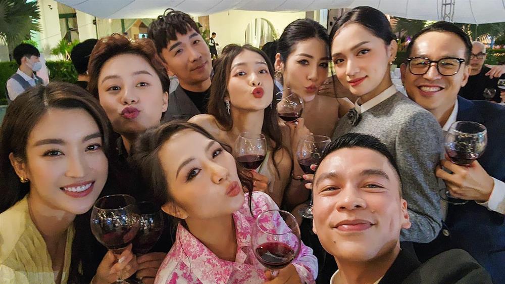 Đỗ Mỹ Linh chạy sô trước thềm đám cưới, nhan sắc thế nào?-5