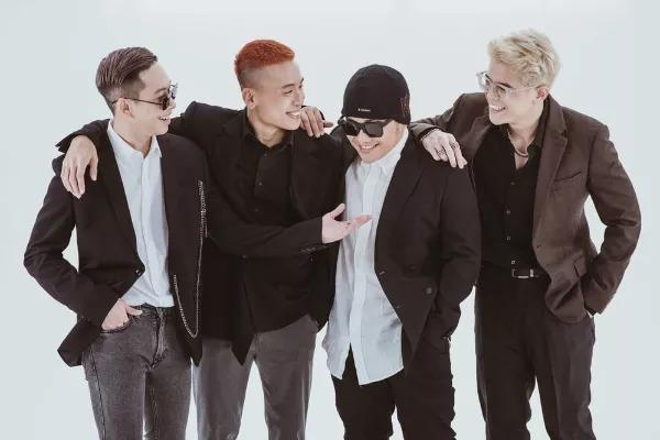 Không phải M4U, đây mới là nhóm nhạc nam hỗ trợ Tí Nâu tại Ca Sĩ Mặt Nạ?-2