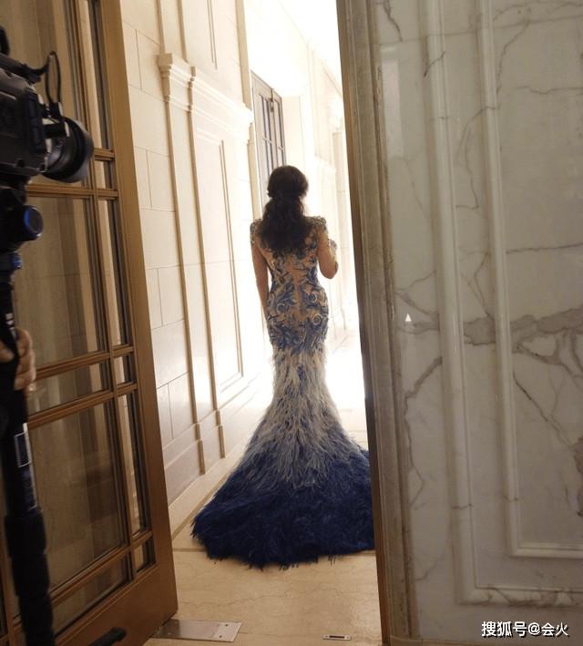 Choáng với vẻ đẹp của Lưu Hiểu Khánh ở độ tuổi U70-1