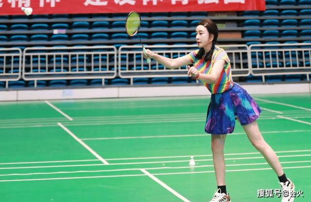 Choáng với vẻ đẹp của Lưu Hiểu Khánh ở độ tuổi U70-4