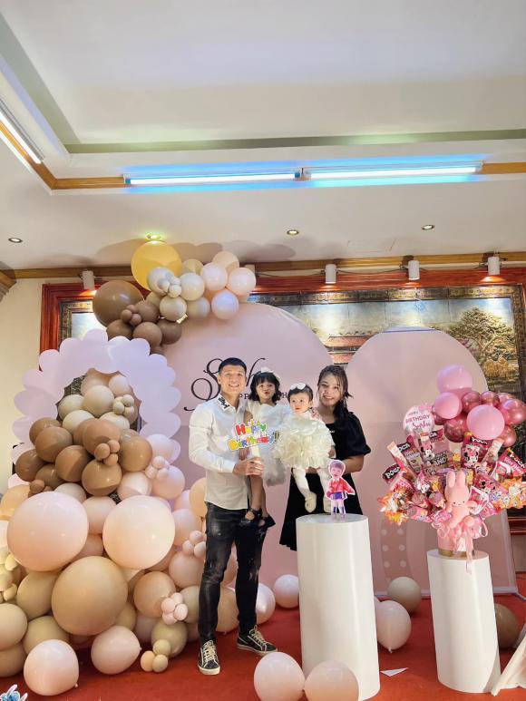 Bùi Tiến Dũng và vợ đại gia tổ chức sinh nhật hoành tráng cho con gái-1